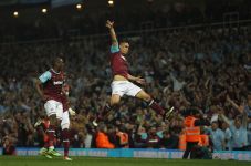 Manchester United Tersandung...