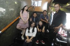 Team Agnez Mo Bakal...