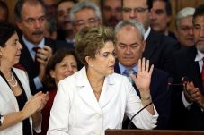 Rousseff Dimakzulkan,...
