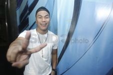 Pilih Jims Wong, Ari...