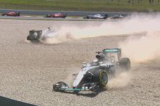 Tabrakan, Hamilton dan...