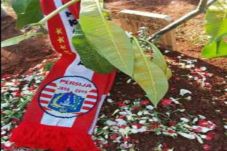 Jakmania Pertanyakan...