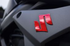 Penjualan Suzuki Roda...
