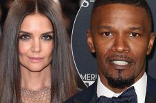 Waduh, Katie Holmes...