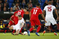 Babak I: Tarian Sturridge...