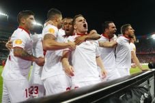Tekuk Liverpool, Sevilla...