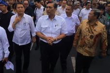 Bongkar Kuburan Massal...