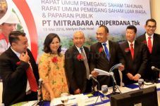 Harga Batu Bara Turun,...