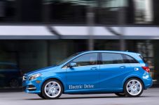 Mercedes-Benz Siapkan...
