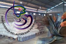 KKP Beri Bantuan Rp400...