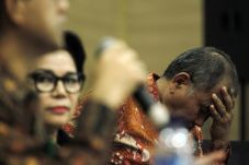 KPK Belum Berhasil Memburu...