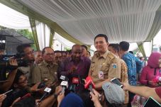 Mau Didemo, Ahok Batal...