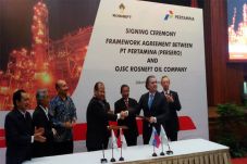 Pilih Rosneft di Kilang...