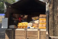 Miris, Operasi Pasar...