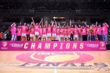 Surabaya Fever Juara...
