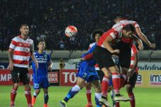 Persib Gagal Amankan...