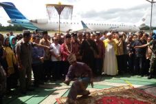 Jabat Gubernur, Sugianto...