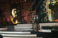 Ria Irawan Persembahkan...