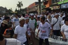 Jalan Rusak Tak Diperbaiki,...