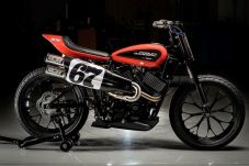 Jagoan Balap Harley...