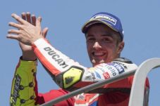 Iannone Ingin Bawa Performa...