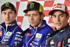 Rossi dan Lorenzo Jadi...
