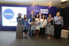 Nivea Gelar #SentuhanIbu...