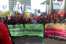 Demo di Gedung Baru...