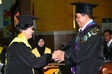 PTN Dipimpin Rektor...