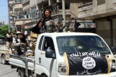 Dibombardir Al-Nusra,...