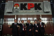 4 Anggota Polri Terancam...