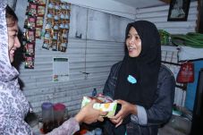 Bagikan Takjil sambil...