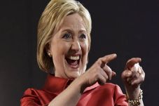 Dukungan Melejit, Hillary...