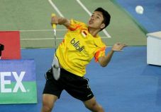 Anthony Ginting Susul...