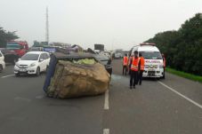 Pecah Ban, Mobil Pengangkut...