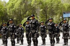 Personel SWAT Jadi Pengawas...