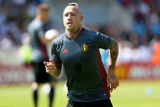 Chelsea Akan Ajukan...