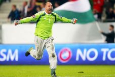 Welcome Kiraly, Pyjama...