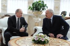 Sehari, Putin Tidur...