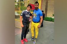 Pesepak Bola Iran Dihukum...