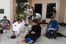 Sepak Bola dan Ibadah,...