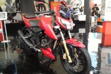 TVS Apache RTR 200 Mulai...