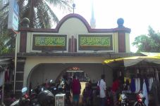 Ramadhan, Masjid Luar...