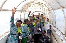 Bertemu Jokowi, Komisi...