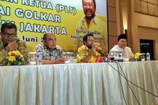 Dukung Ahok, Yorrys...
