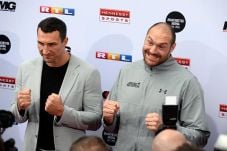 Tyson Tantang Klitschko...