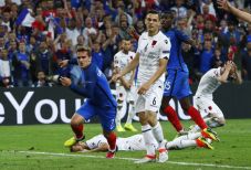 Griezmann-Payet Pastikan...