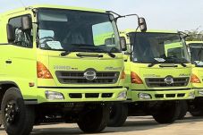 Hino Optimistis, Semester...