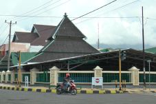 Sejarah dan Keunikan...