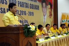 Setya Novanto Kukuhkan...